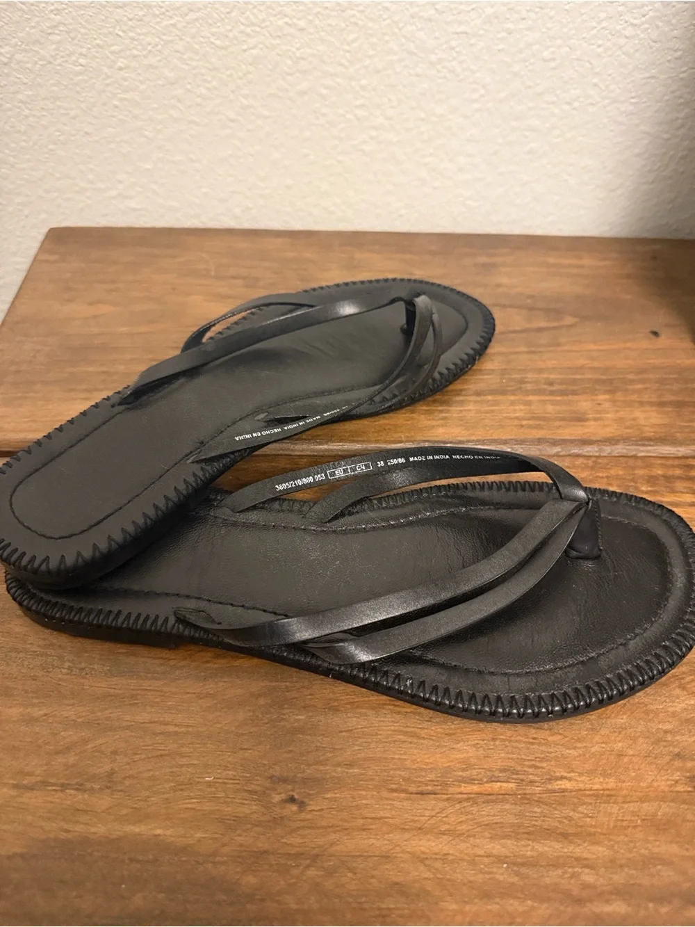 Zara Black Satin Strappy Toe-Post Sandals - Picture 1 of 4